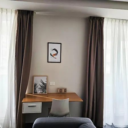 Magnet 2 Self Check In * Тирана