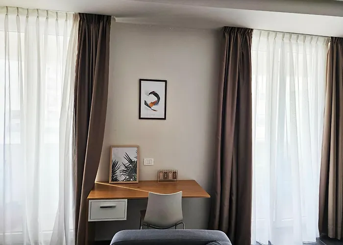 Magnet 2 Self Check In * Тирана